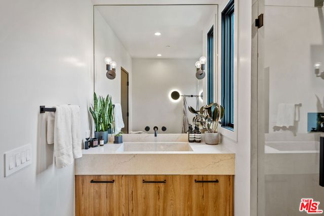 3656 Avenida Del Sol, Studio City, CA 91604