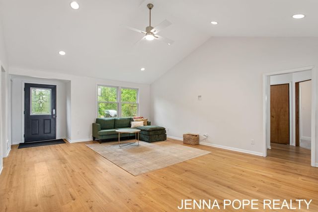 3860 Wilson Beach Road, Twin Lake, MI 49457