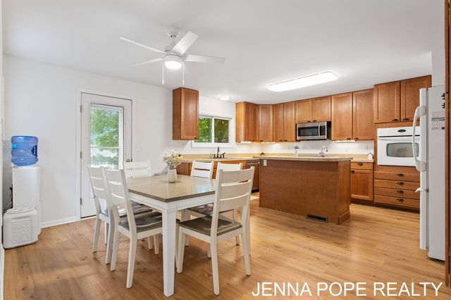 3860 Wilson Beach Road, Twin Lake, MI 49457