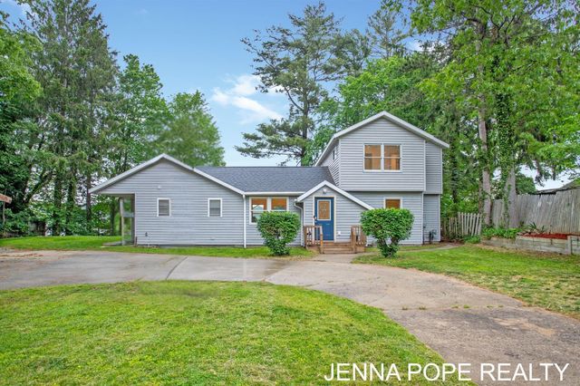 3860 Wilson Beach Road, Twin Lake, MI 49457