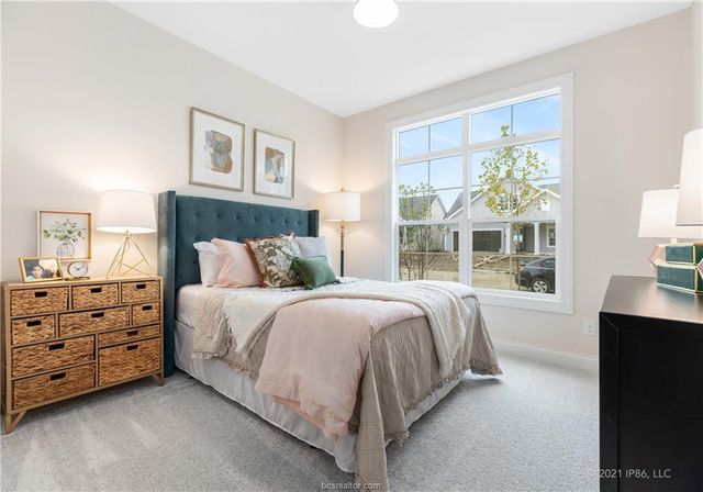 4064 Lakeside Club Drive, College Station, TX 77845