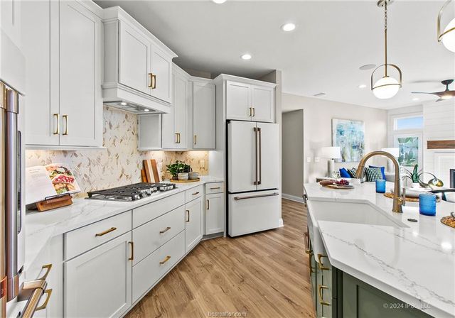 4064 Lakeside Club Drive, College Station, TX 77845