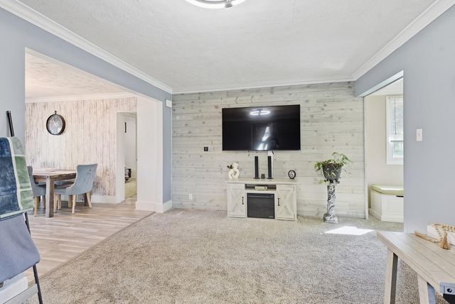 205 S 28TH Street, Council Bluffs, IA 51501