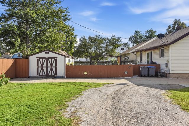 205 S 28TH Street, Council Bluffs, IA 51501