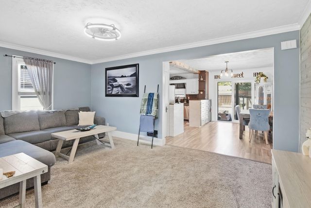 205 S 28TH Street, Council Bluffs, IA 51501