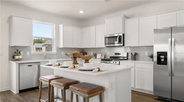 45 Weymouth Drive, Locust Grove, GA 30248