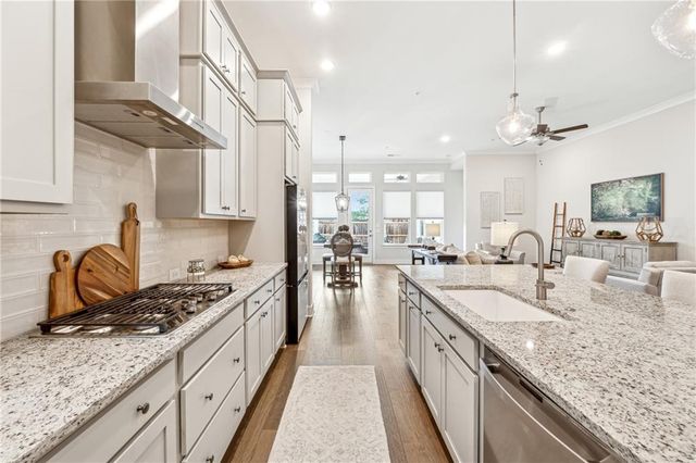 204 Floral Valley Drive, Woodstock, GA 30188