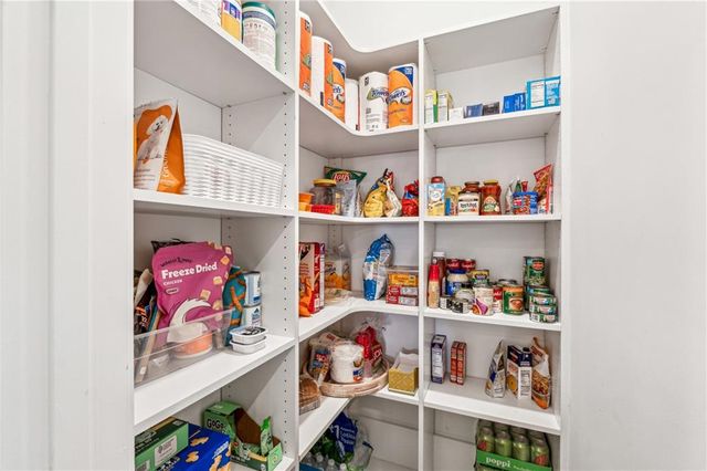 204 Floral Valley Drive, Woodstock, GA 30188