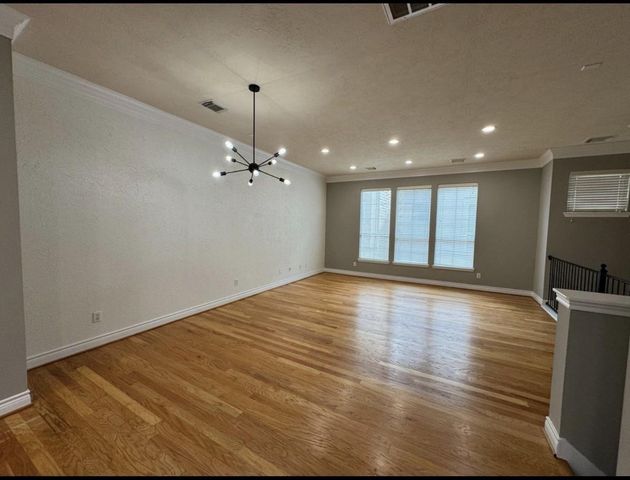 5918 Kansas Street B, Houston, TX 77007