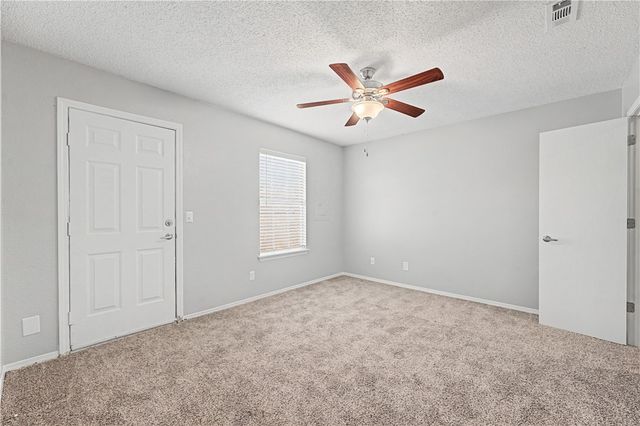 4378 W Thrasher Drive, Fayetteville, AR 72704