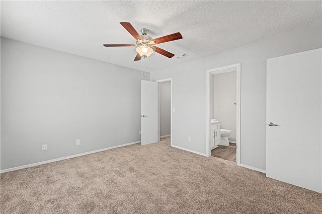 4378 W Thrasher Drive, Fayetteville, AR 72704