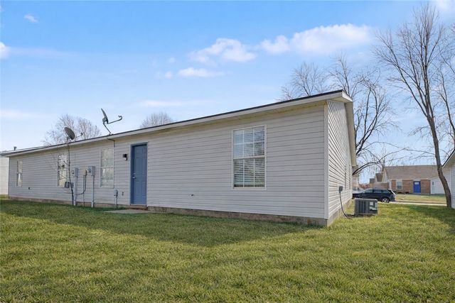 4378 W Thrasher Drive, Fayetteville, AR 72704