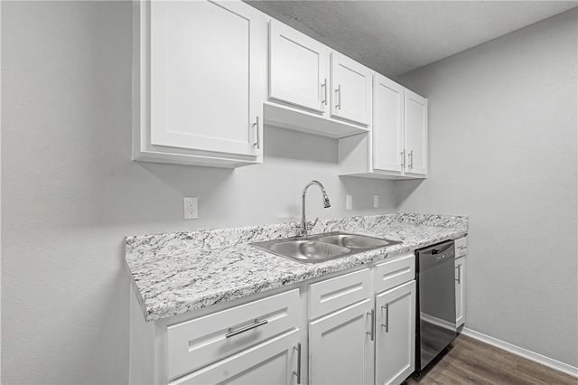 4378 W Thrasher Drive, Fayetteville, AR 72704