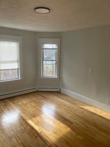 9 Moen 1, Worcester, MA 01605