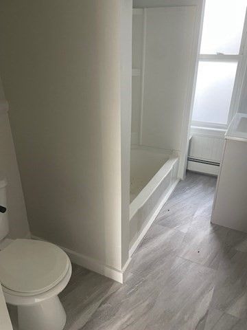 9 Moen 1, Worcester, MA 01605