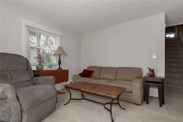 4516 Wood Street, Willoughby, OH 44094