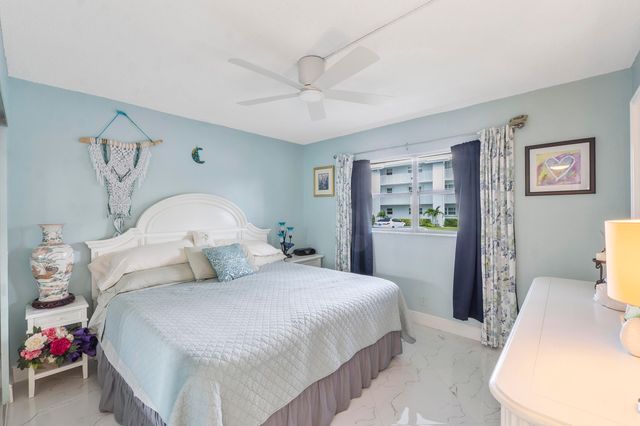 5540 N Ocean Boulevard 110, Ocean Ridge, FL 33435