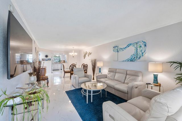 5540 N Ocean Boulevard 110, Ocean Ridge, FL 33435