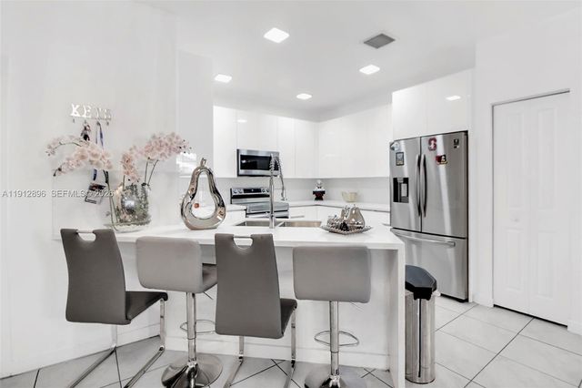 24301 SW 117th Path, Homestead, FL 33032