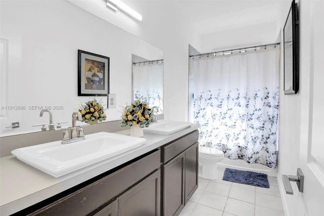 24301 SW 117th Path, Homestead, FL 33032