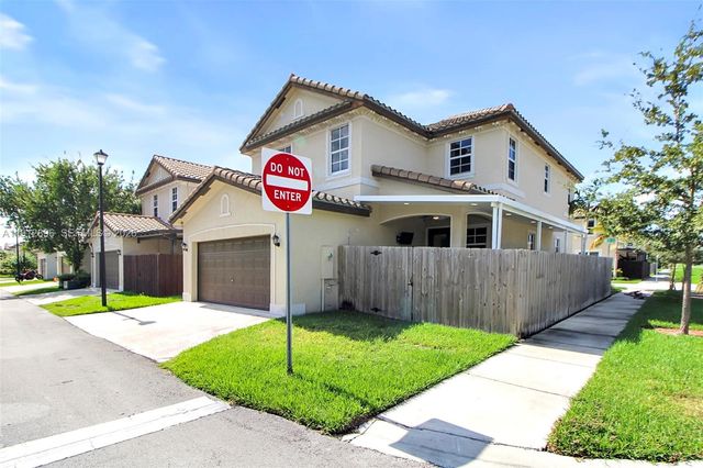 24301 SW 117th Path, Homestead, FL 33032