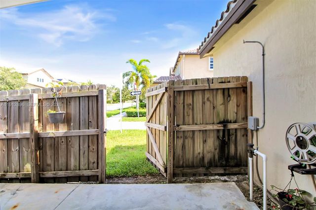 24301 SW 117th Path, Homestead, FL 33032