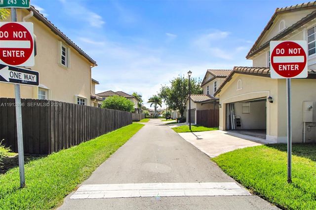 24301 SW 117th Path, Homestead, FL 33032