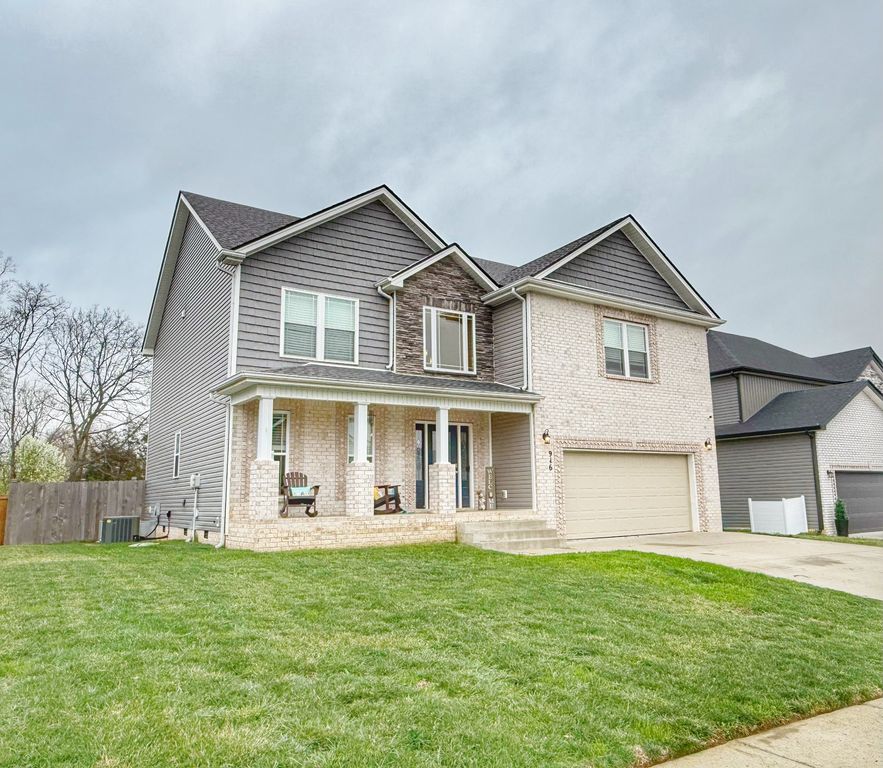 916 Burley Barn Rd, Clarksville, TN 37042