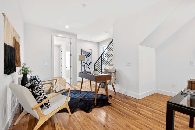 1204 7th Ave, N, Nashville, TN 37208