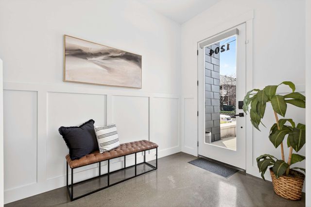 1204 7th Ave, N, Nashville, TN 37208