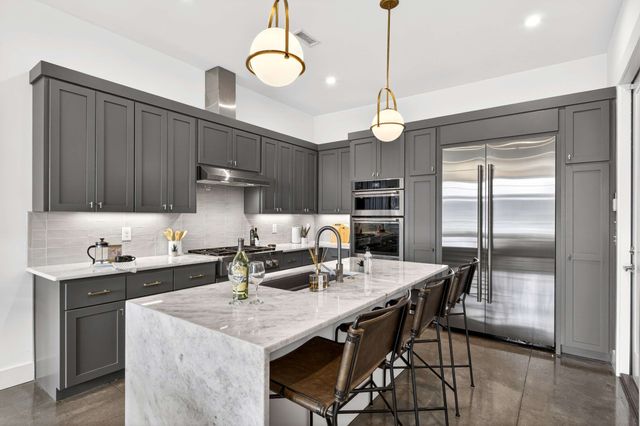 1204 7th Ave, N, Nashville, TN 37208