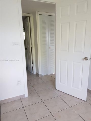 606 W 81st St 314, Hialeah, FL 33014