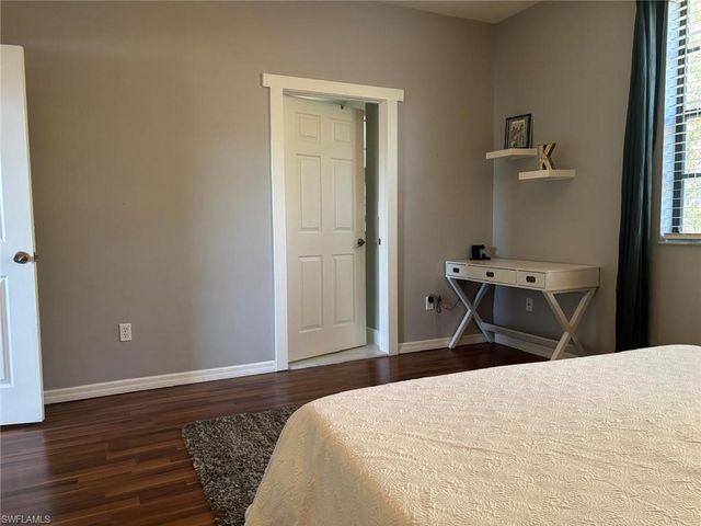 14908 Summit Place CIR 26, Naples, FL 34119