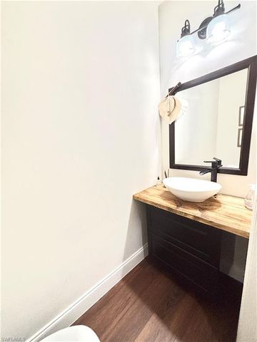 14908 Summit Place CIR 26, Naples, FL 34119