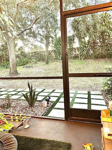 14908 Summit Place CIR 26, Naples, FL 34119