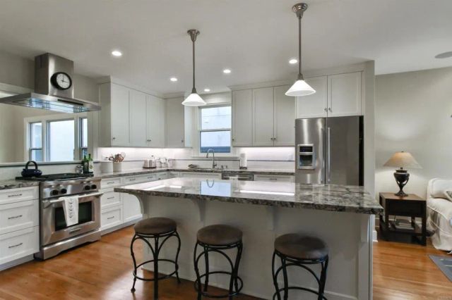 428 H Ave, Coronado, CA 92118