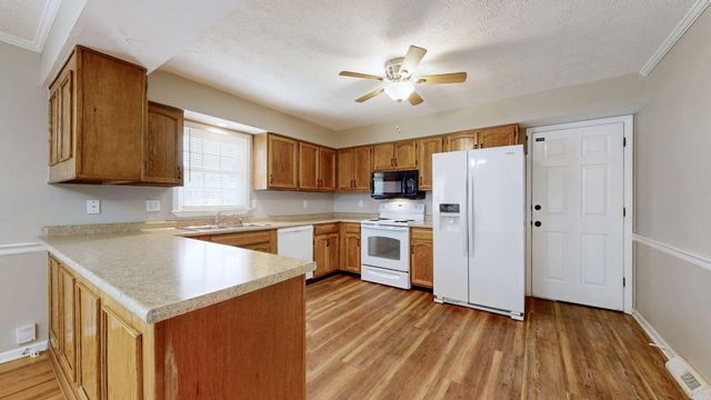 214 Vicksburg Drive, Nicholasville, KY 40356