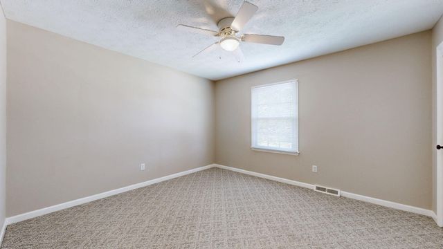 214 Vicksburg Drive, Nicholasville, KY 40356