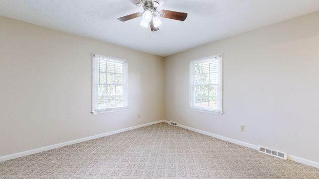 214 Vicksburg Drive, Nicholasville, KY 40356