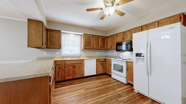 214 Vicksburg Drive, Nicholasville, KY 40356