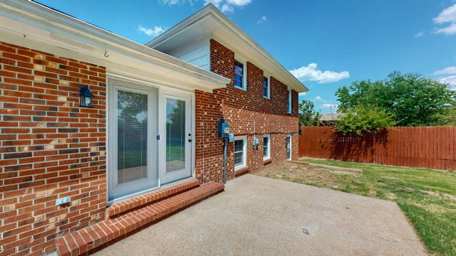 214 Vicksburg Drive, Nicholasville, KY 40356
