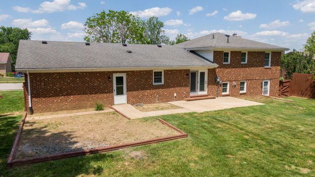 214 Vicksburg Drive, Nicholasville, KY 40356