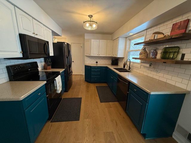 1033 Aster Street, Wayland, MI 49348