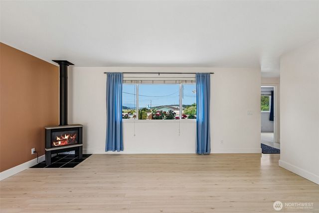 895 Prairie View Avenue, Coupeville, WA 98239