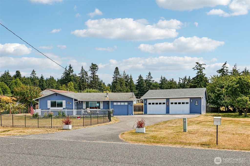 895 Prairie View Avenue, Coupeville, WA 98239