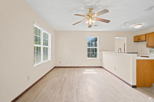 405 Knoxberry Drive, Manhattan, KS 66502