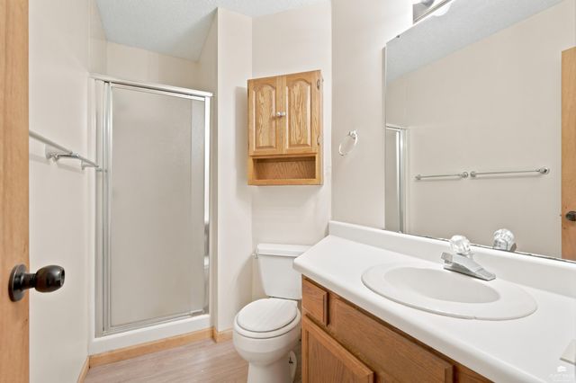 405 Knoxberry Drive, Manhattan, KS 66502
