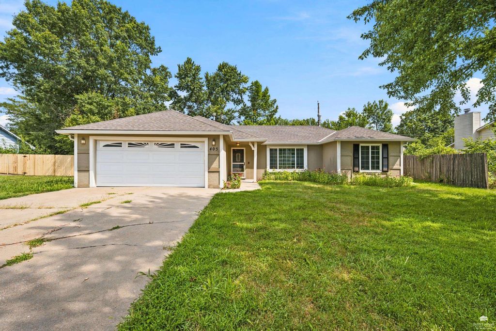 405 Knoxberry Drive, Manhattan, KS 66502