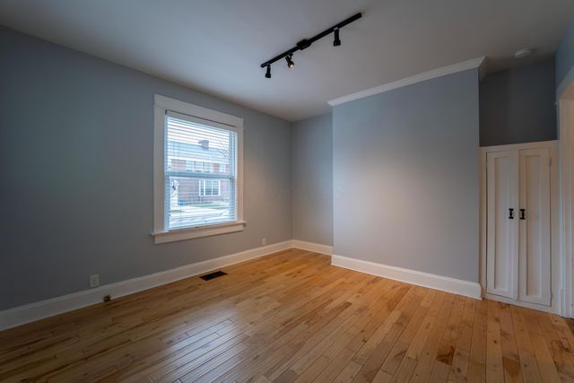 1322 Fairview Avenue, Columbus, OH 43212