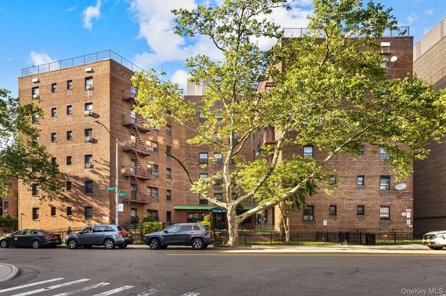 139-05 85 Drive 6E, Briarwood, NY 11435